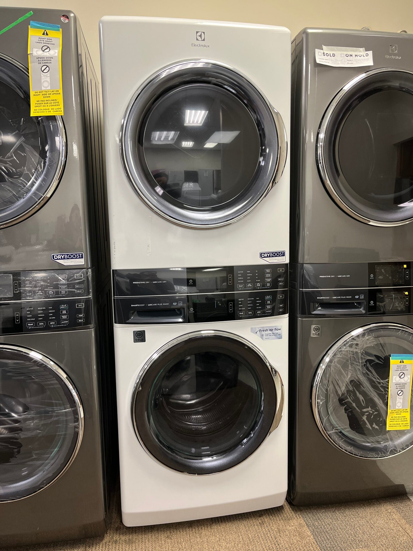 New-27-Laundry-Set-Electrolux-ELTE760CAW