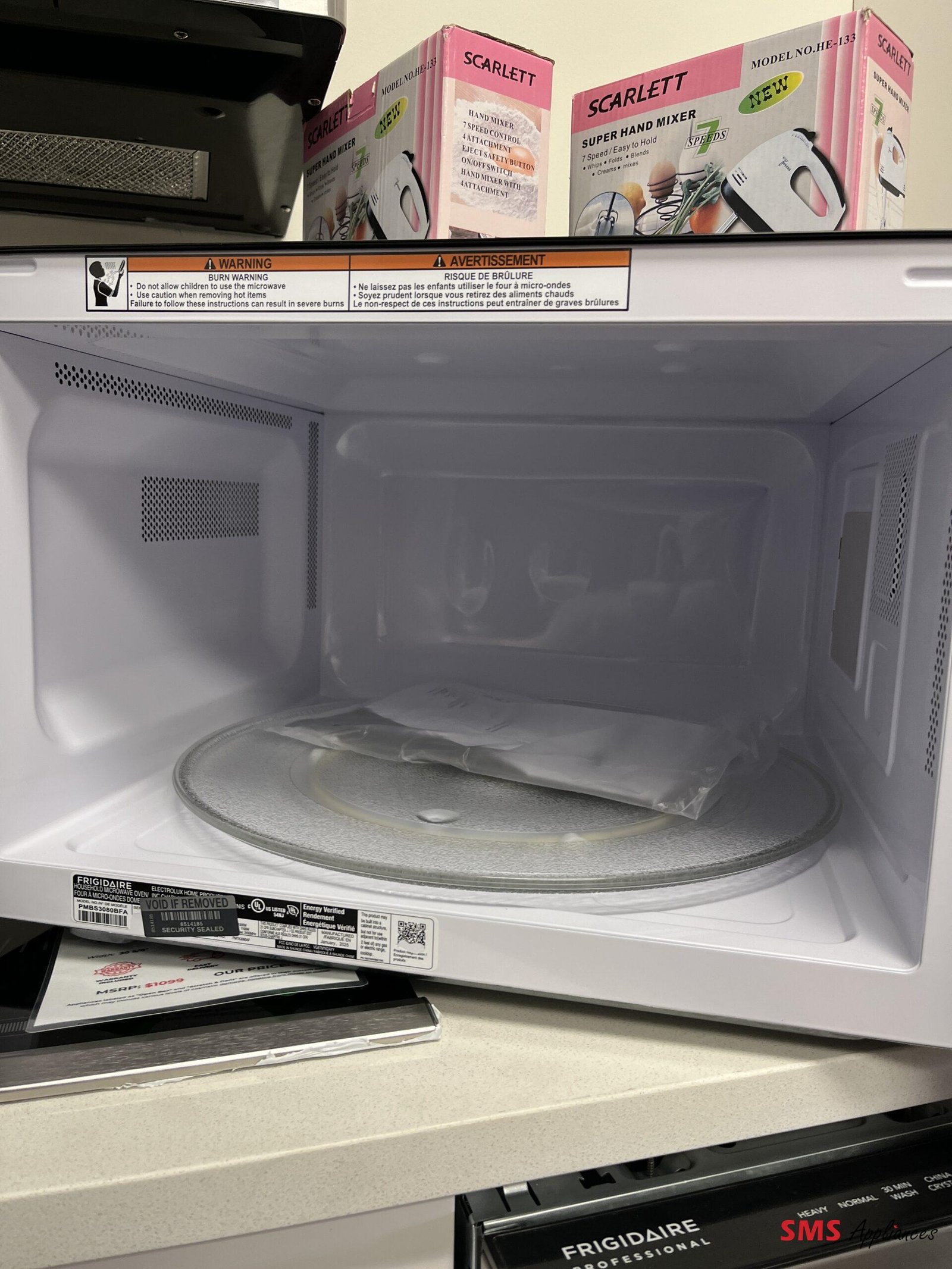 Open-Box-24-Microwave-Frigidaire-PMBS3080BF-1