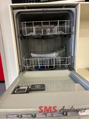 Open Box Dishwashers FDPC4221AS Frigidaire - Image 2