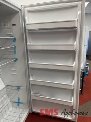 Open Box Freezers FFUE2022AW Frigidaire - Image 3