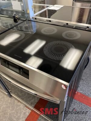 Open Box Stoves / Ranges GCFI306CBF Frigidaire - Image 3