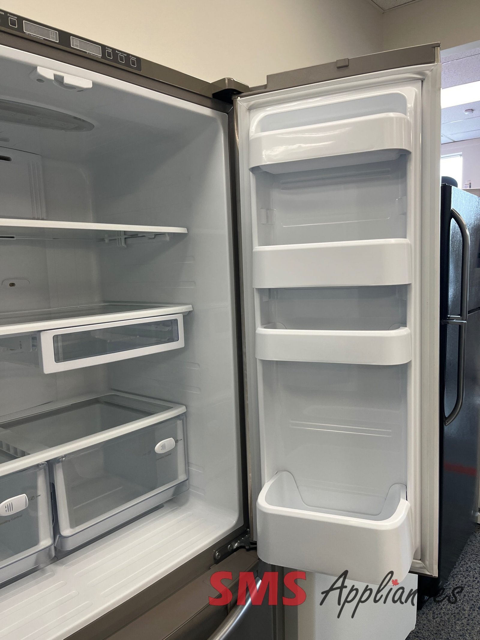 Refurbished-Fridges-RF197ACRS-4-scaled-1.jpg Refurbished Fridges RF197ACRS Samsung - Image 4