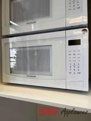 Open Box Microwaves EMW1132-WHITE Frigidaire - Image 1