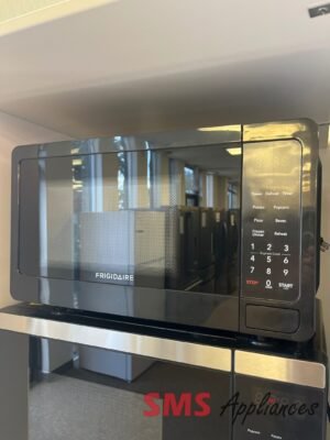 Open Box Microwaves EMW733-BLACK Frigidaire - Image 1