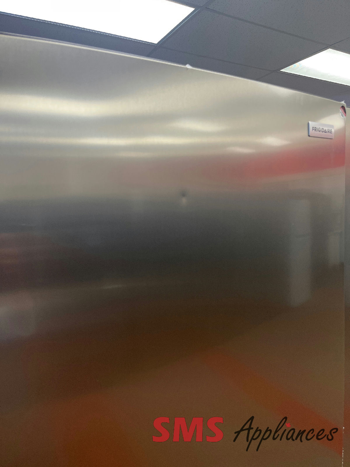 Open-Box-Freezers-FFUE2022AF-3-3 Open Box Freezers FFUE2022AF Frigidaire - Image 3