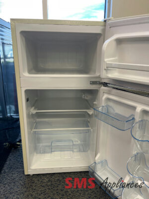 Open Box Fridges HBF3220-CREAM Hamilton Beach - Image 2